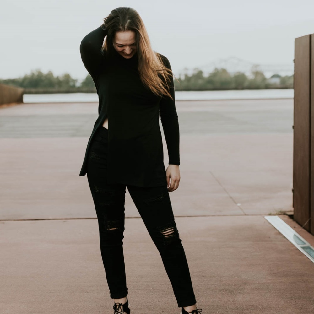 Women Urban Cropped Skinny Black Ripped Jeans